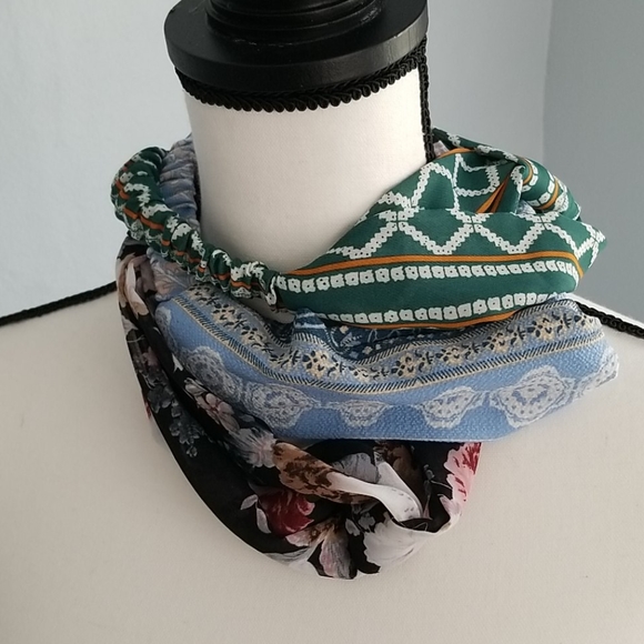 Lot of three (3) headbands, head wraps - Picture 1 of 2